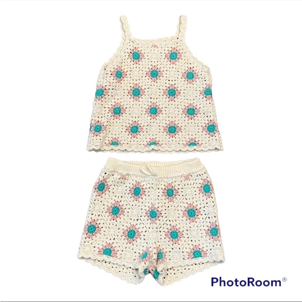 ISO this Zara crochet see size 4 and/or 7